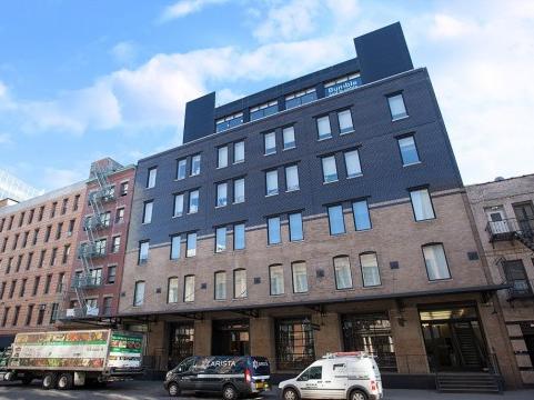 415 W 13th St in Manhattan, NY